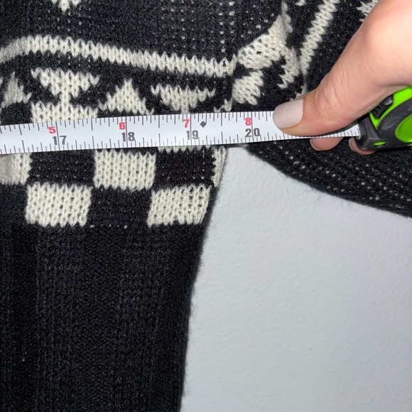 Vintage Nordic Pattern Sweater Black Cream Fair Isle Cottagecore Cozy Knit - Picture 5 of 6